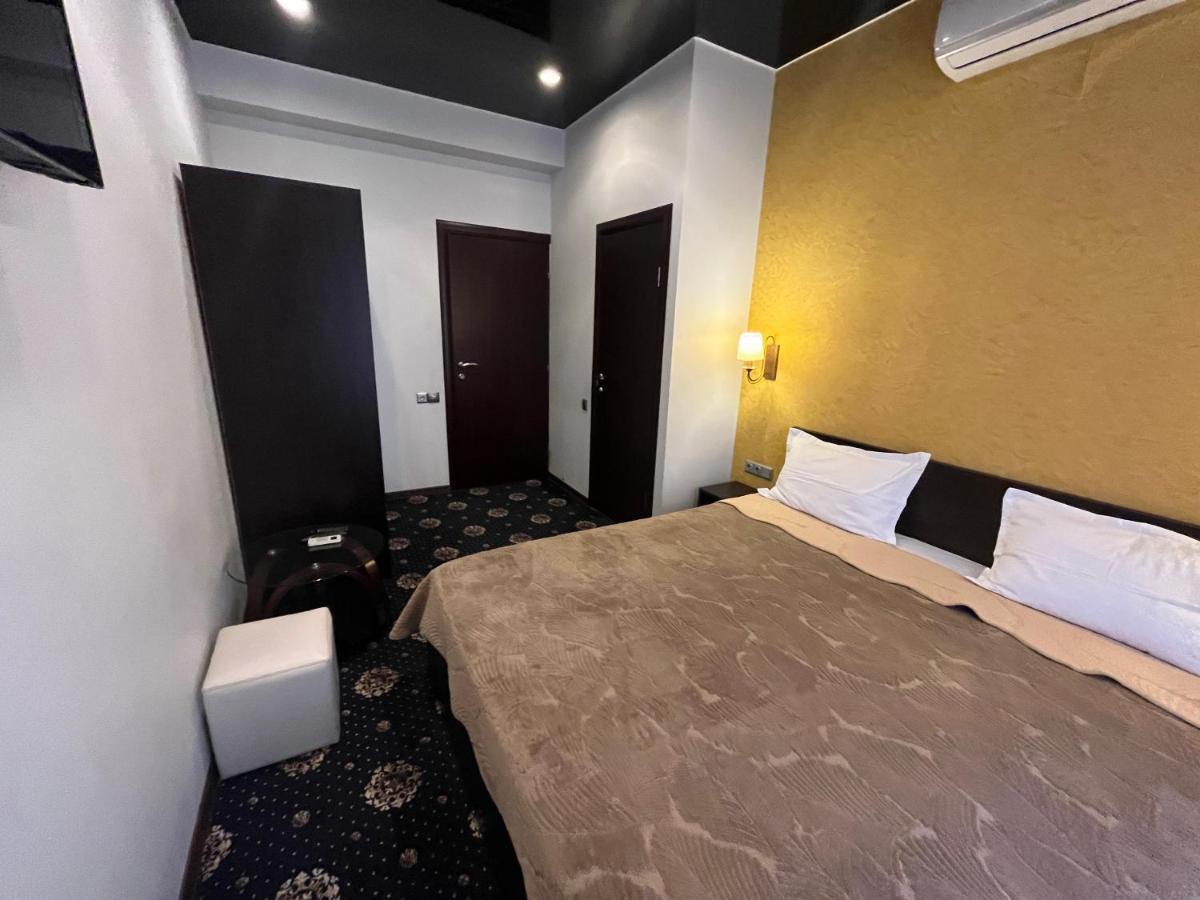 Hotel New Royal Tbilisi Exterior foto